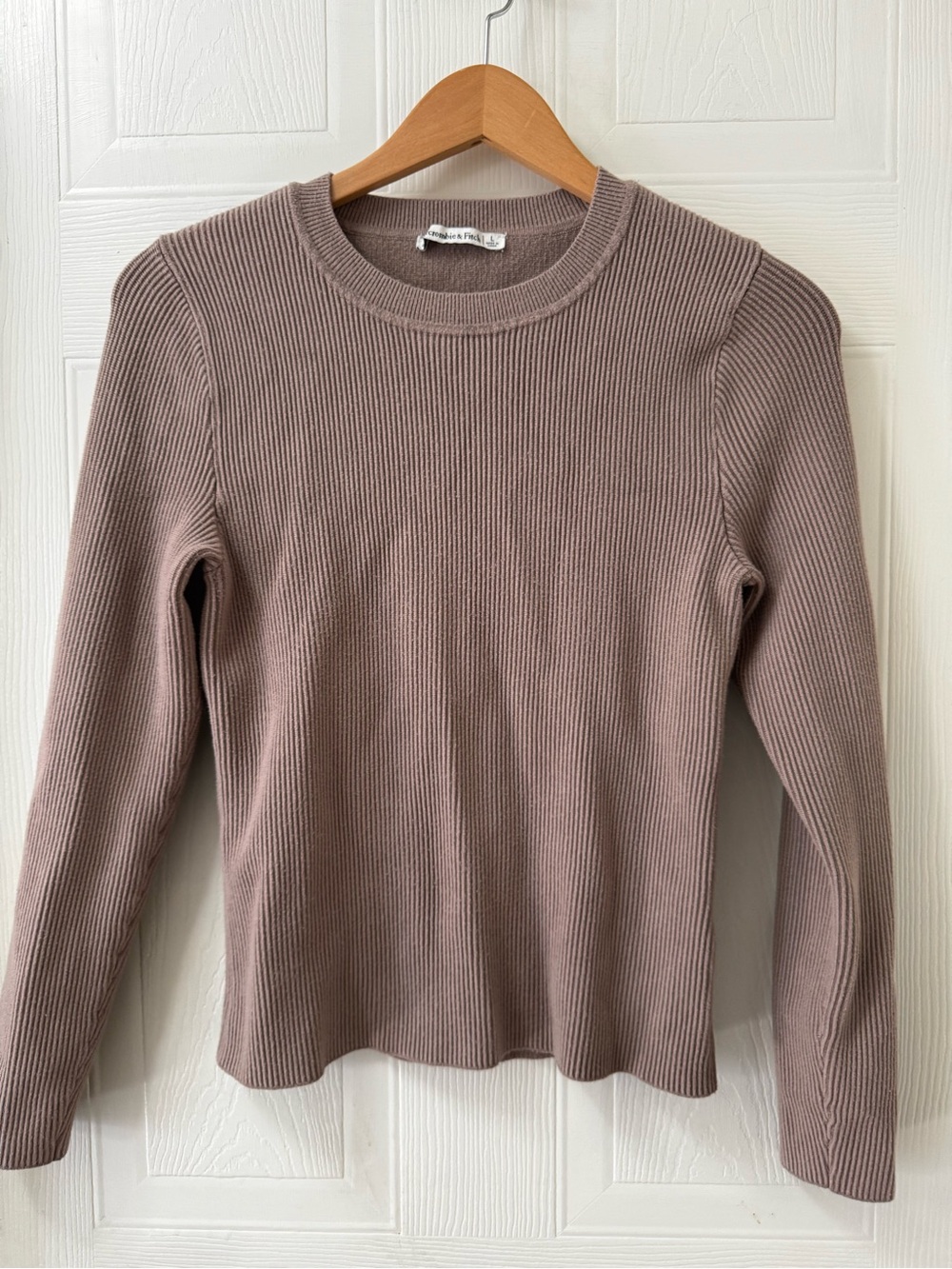 Abercrombie & Fitch Ribbed Long-Sleeve Crewneck in Taupe